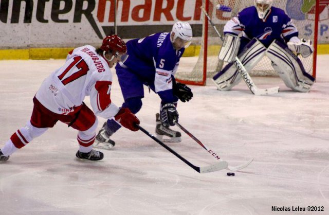 Photo hockey reportage CM U20 : Revers tricolore pour débuter