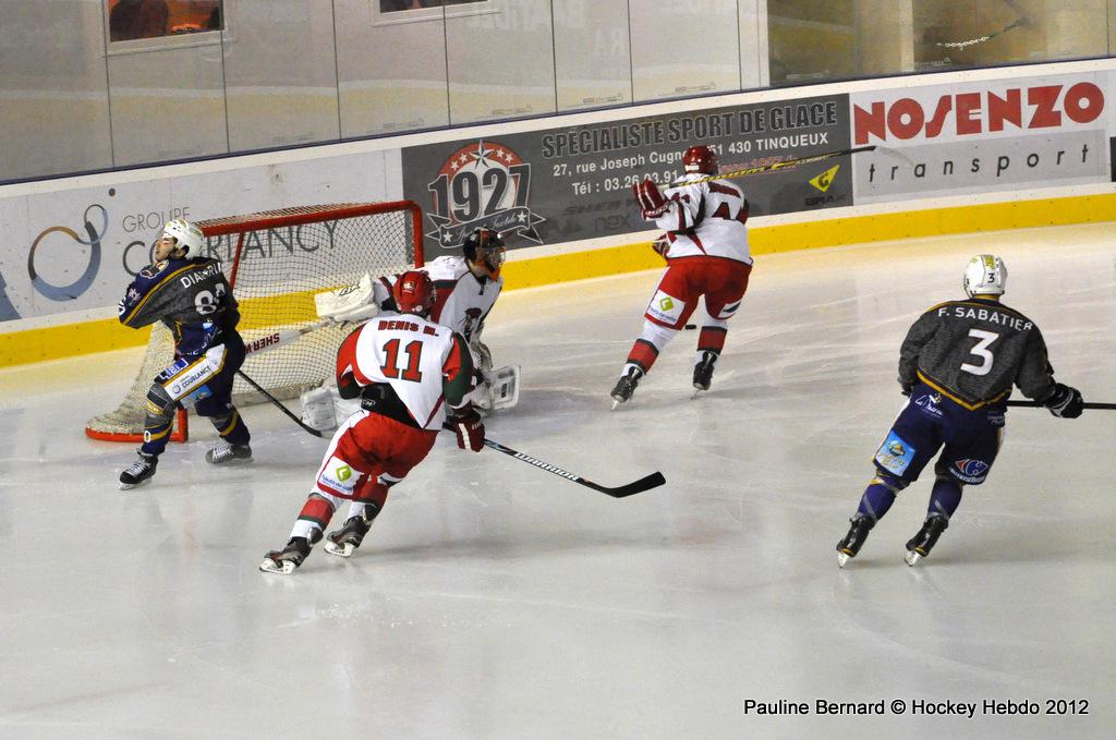 Reims 3 - 1 Courbevoie 