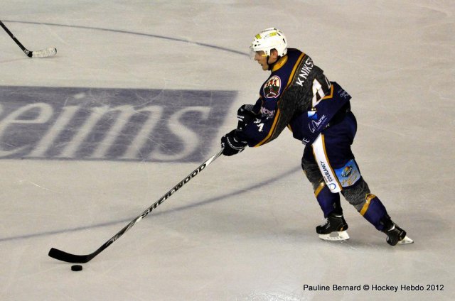 Photo hockey match Reims* - Courbevoie  le 14/12/2012