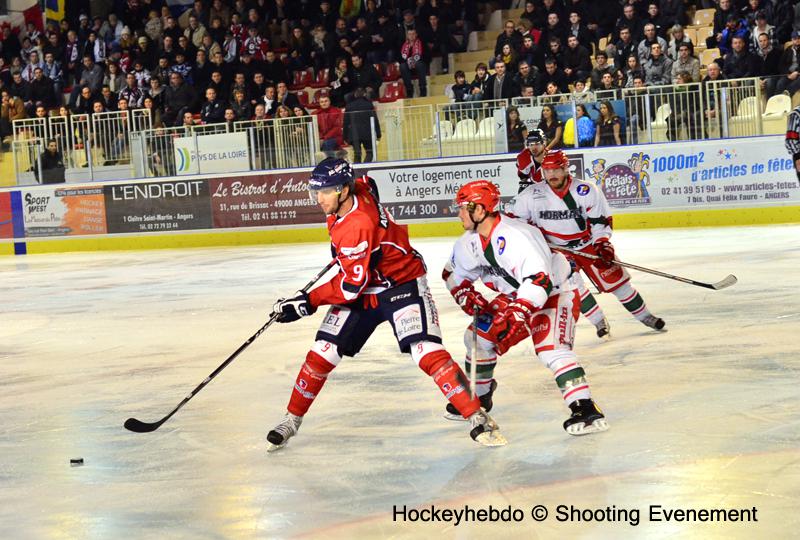 Angers  7 - 1 Anglet
