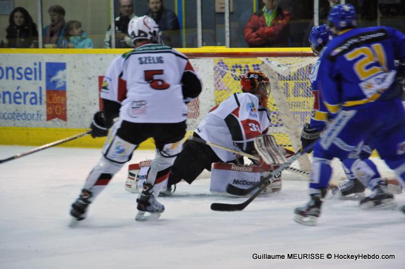 Dijon  2 - 5 Briançon 
