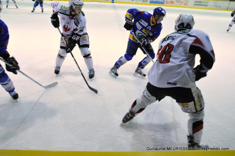 Dijon  2 - 5 Briançon 