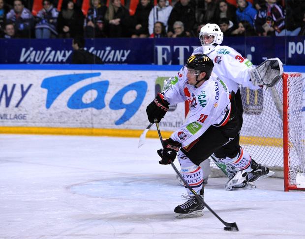 Grenoble  10 - 4 Amiens 