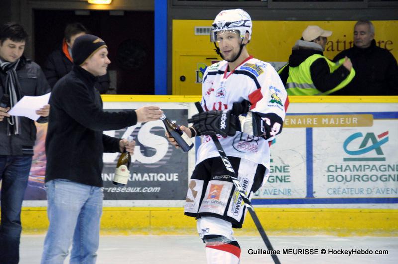 Dijon  2 - 5 Briançon 
