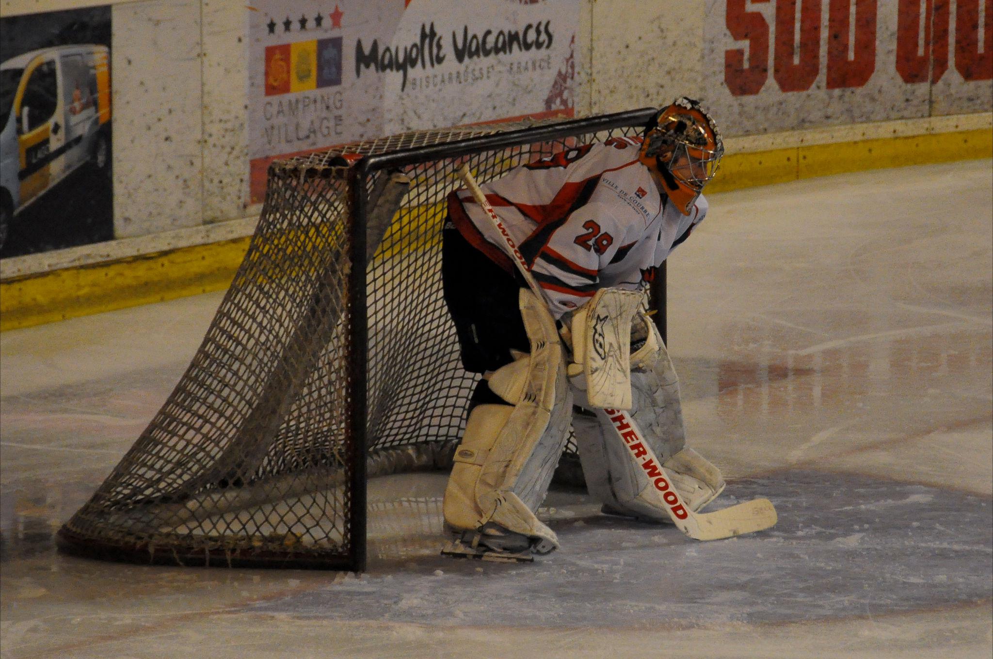 Bordeaux 7 - 3 Courbevoie 