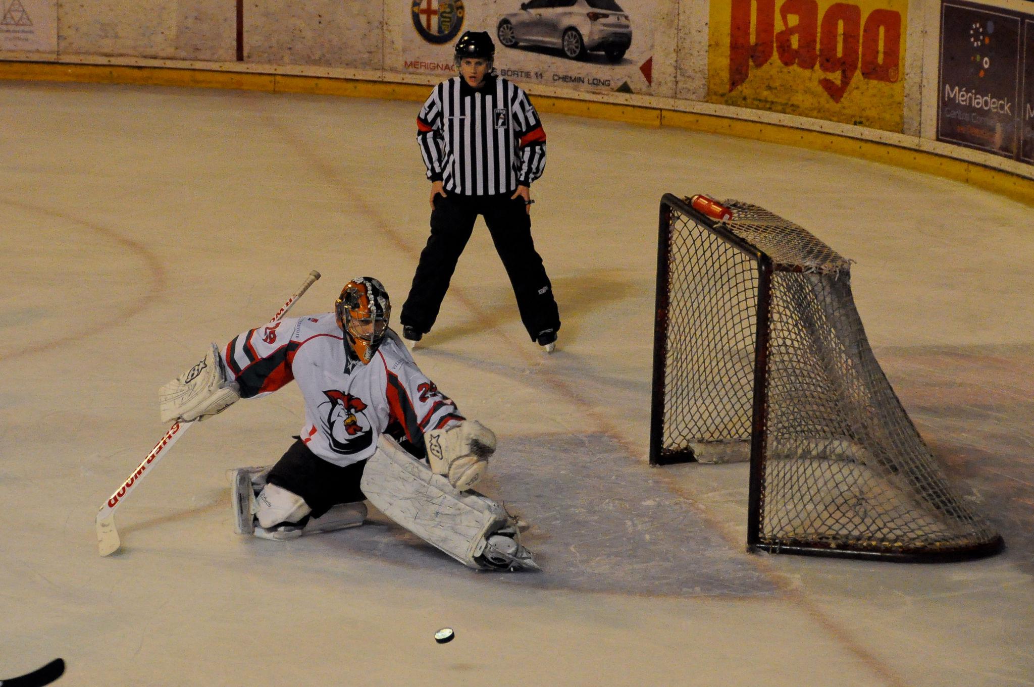 Bordeaux 7 - 3 Courbevoie 