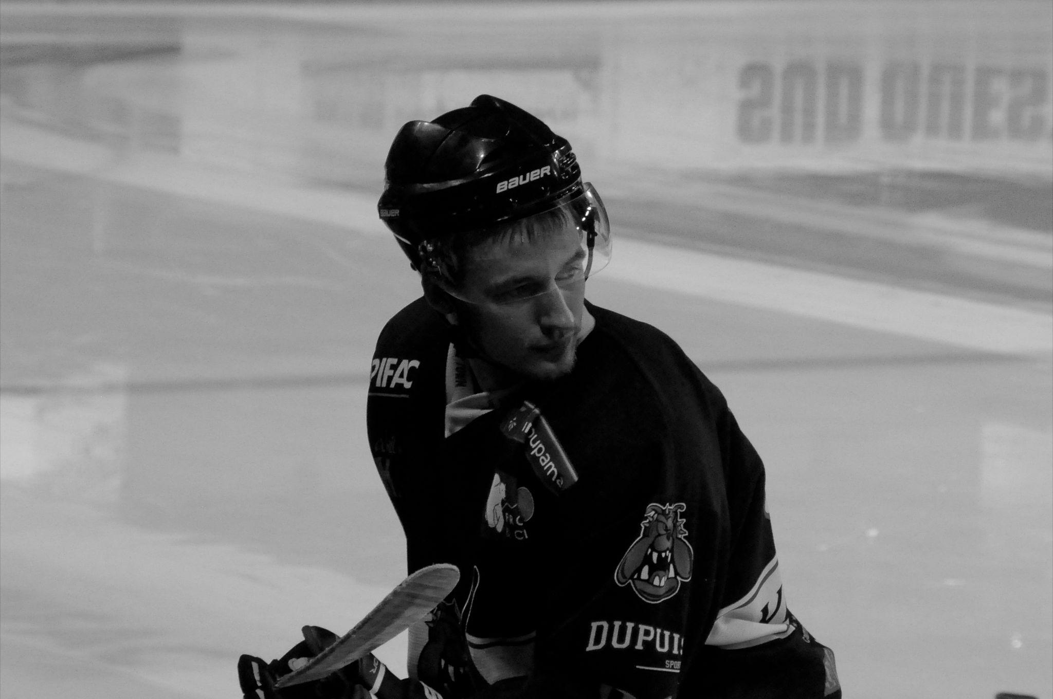 Bordeaux 7 - 3 Courbevoie 