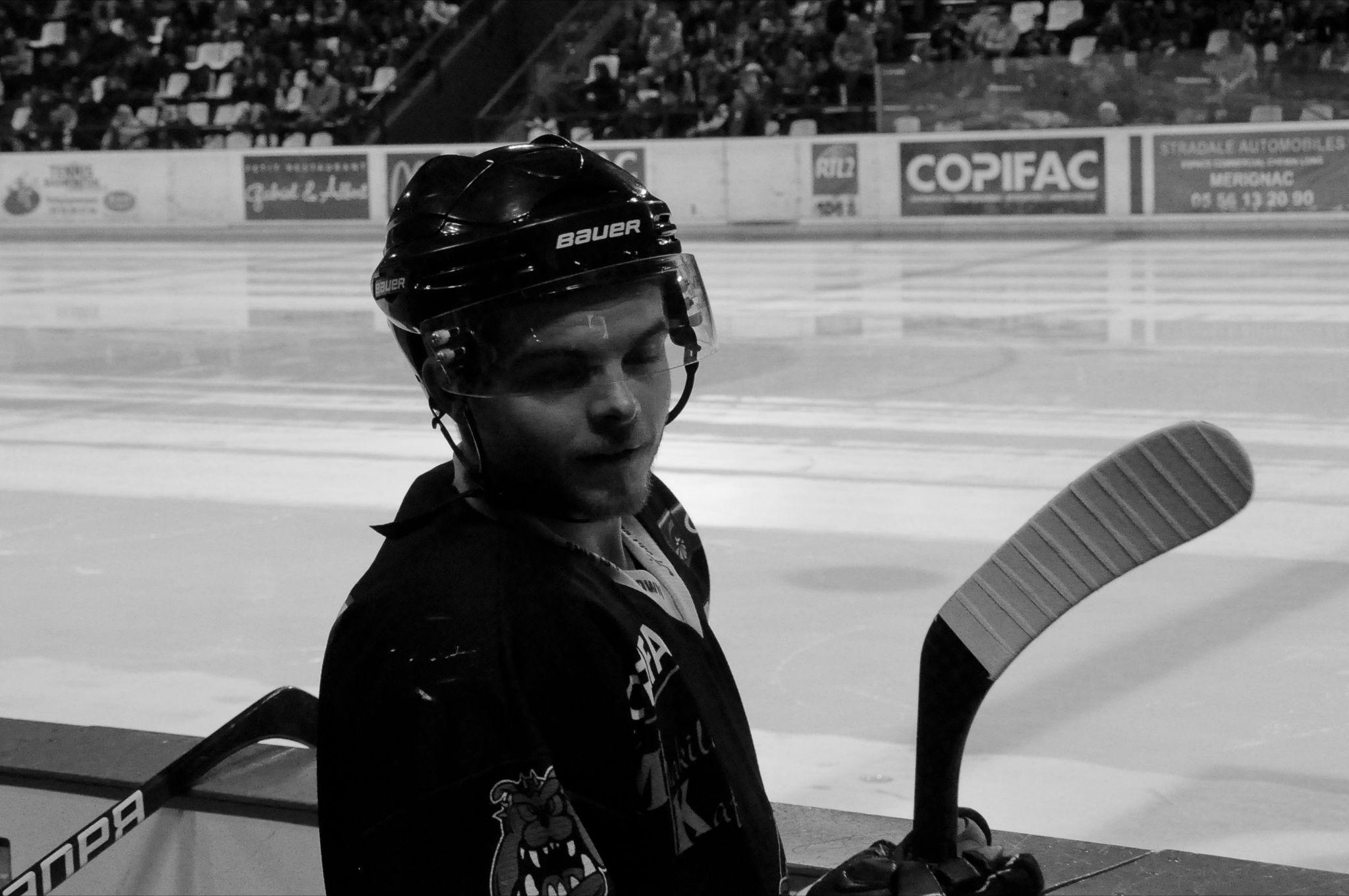 Bordeaux 7 - 3 Courbevoie 