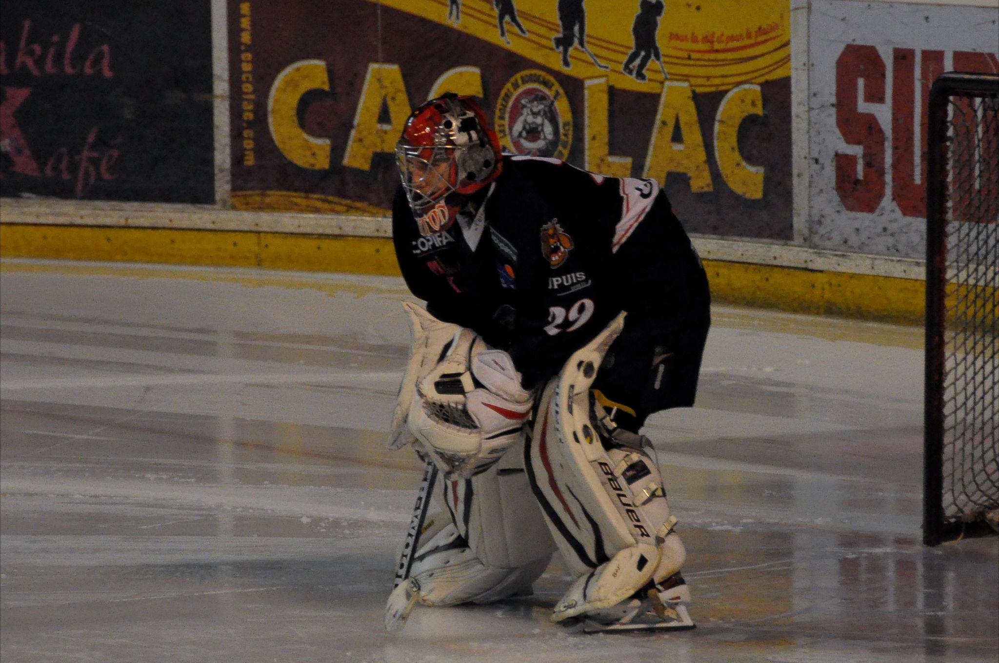 Bordeaux 7 - 3 Courbevoie 