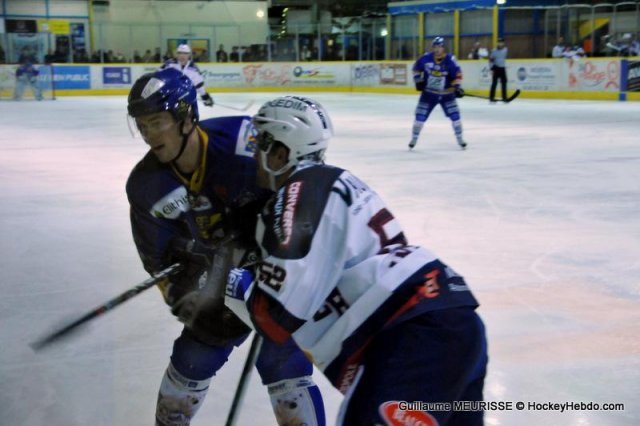 Photo hockey match Dijon  - Grenoble  le 22/12/2012