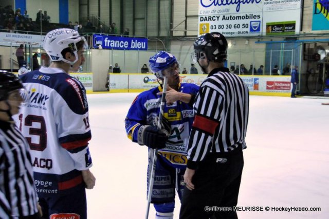 Photo hockey match Dijon  - Grenoble  le 22/12/2012