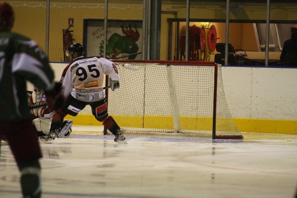 Cergy-Pontoise 7 - 3 Bordeaux