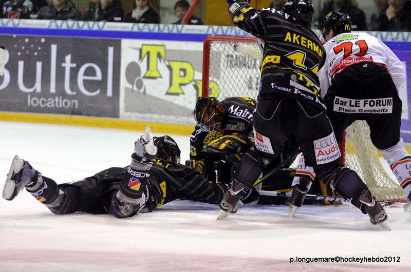 Rouen 7 - 3 Amiens 