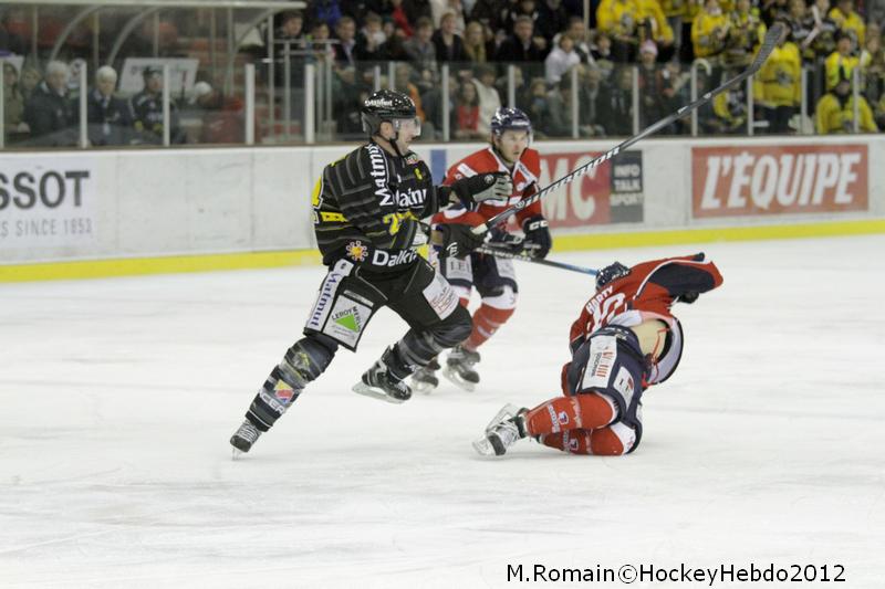 Angers  3 - 4 Rouen