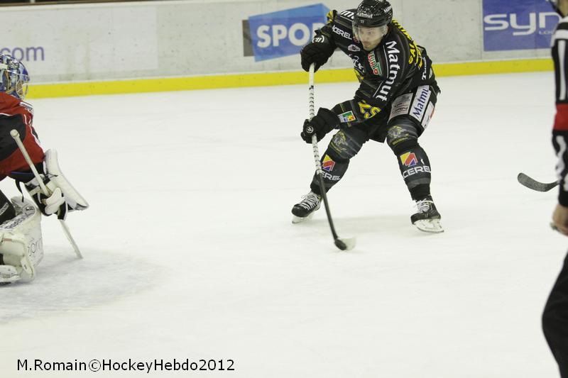 Angers  3 - 4 Rouen