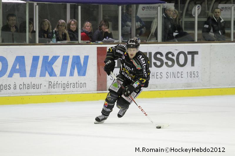 Angers  3 - 4 Rouen
