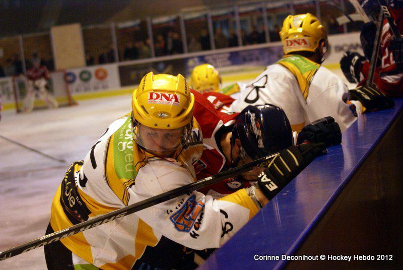 Angers  6 - 4 Strasbourg 