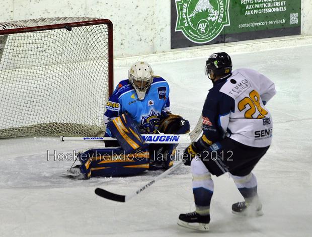 Villard-de-Lans 4 - 5 Chamonix 