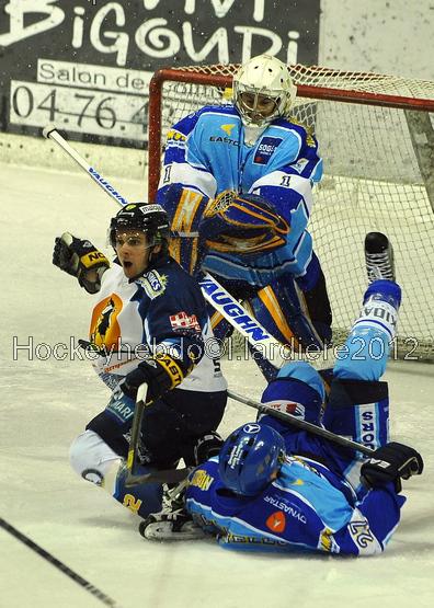 Villard-de-Lans 4 - 5 Chamonix 