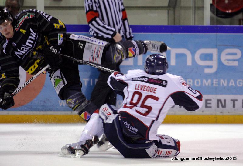 Rouen 2 - 5 Angers 