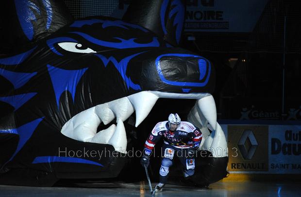 Grenoble  4 - 0 Mulhouse