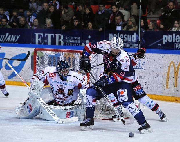 Grenoble  4 - 0 Mulhouse
