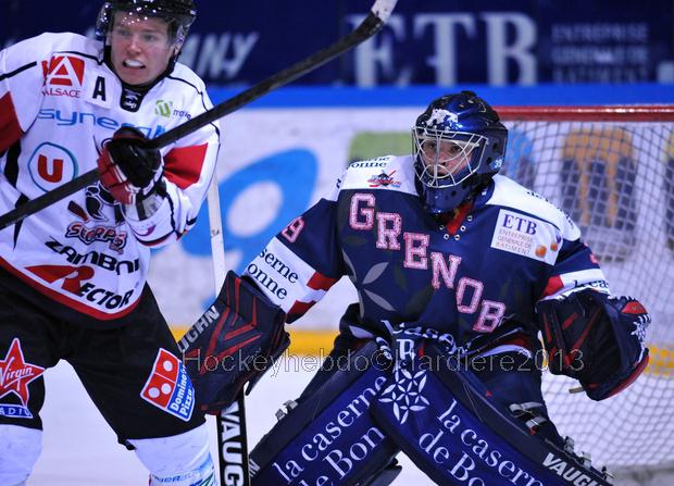 Grenoble  4 - 0 Mulhouse