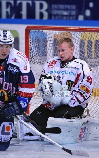 Grenoble  4 - 0 Mulhouse