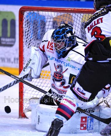 Grenoble  4 - 0 Mulhouse