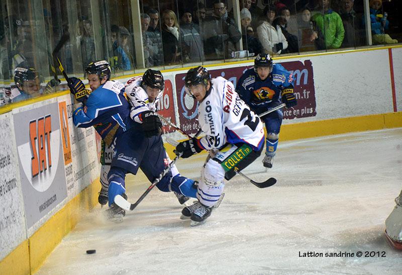 Chamonix  9 - 2 Caen 