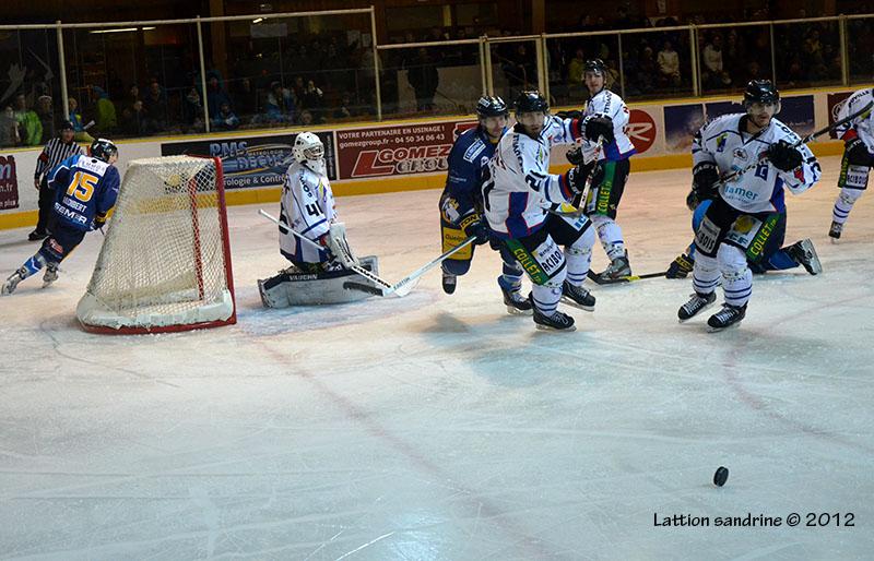 Chamonix  9 - 2 Caen 