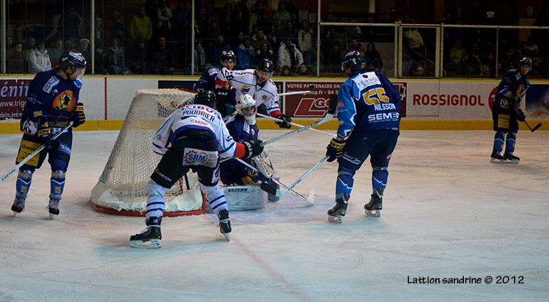 Chamonix  9 - 2 Caen 