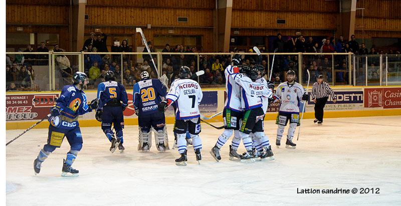 Chamonix  9 - 2 Caen 