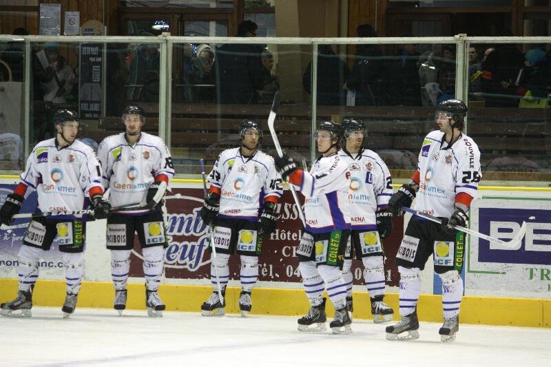 Chamonix  9 - 2 Caen 