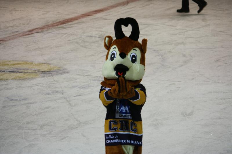 Chamonix  9 - 2 Caen 