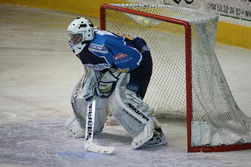 Chamonix  9 - 2 Caen 