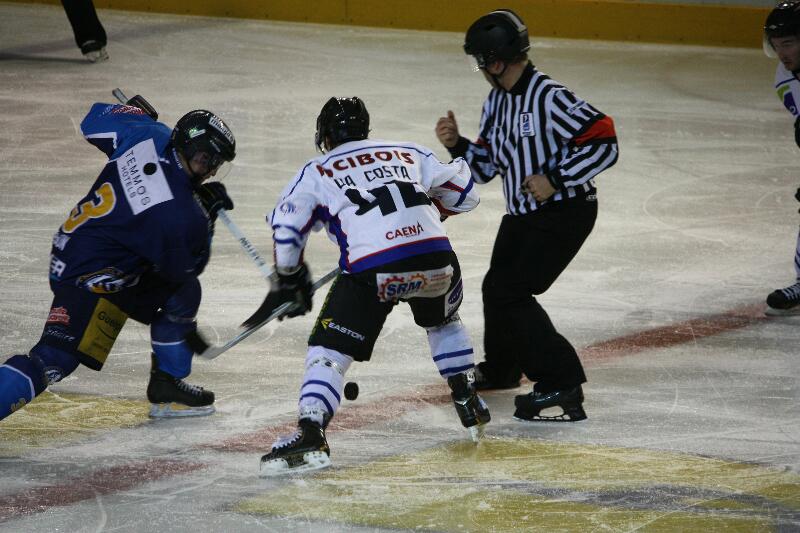 Chamonix  9 - 2 Caen 