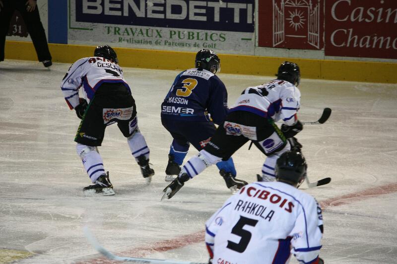 Chamonix  9 - 2 Caen 