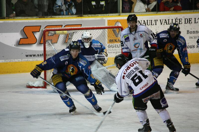 Chamonix  9 - 2 Caen 