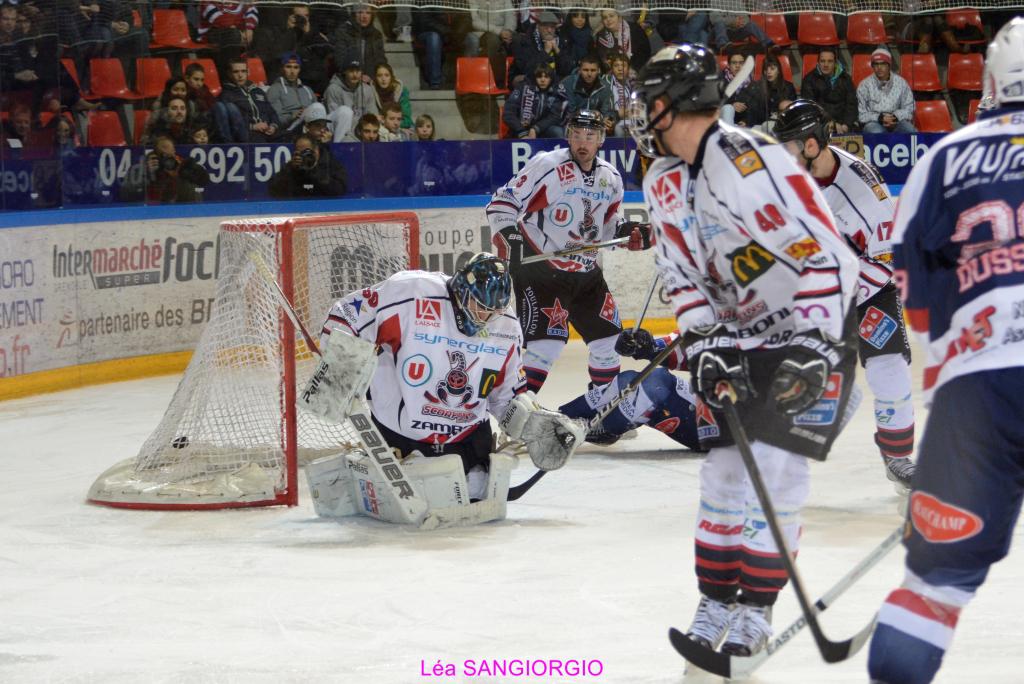 Grenoble  4 - 0 Mulhouse