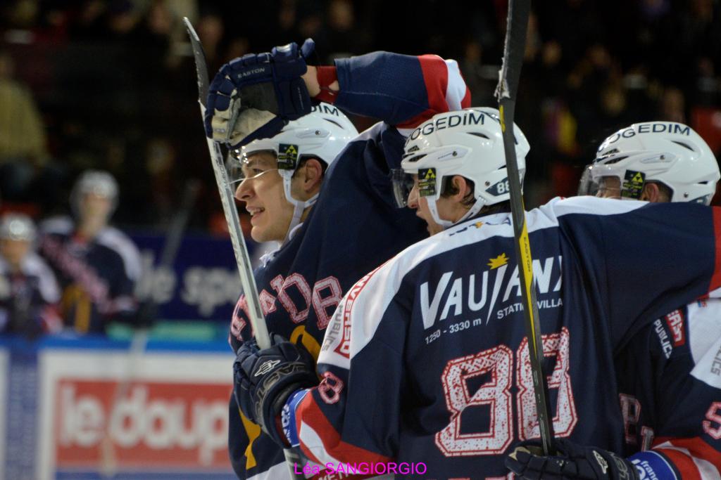 Grenoble  4 - 0 Mulhouse