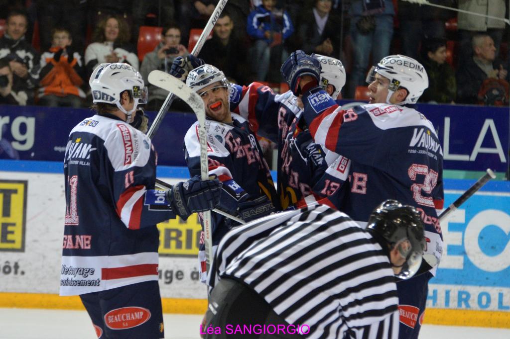 Grenoble  4 - 0 Mulhouse