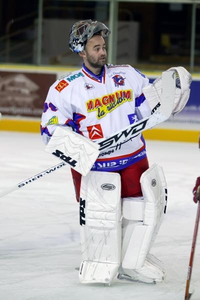 Chamonix  1 - 8 Epinal 