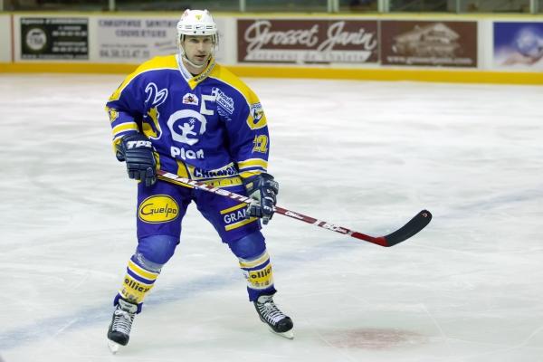 Chamonix  1 - 8 Epinal 
