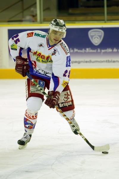 Chamonix  1 - 8 Epinal 