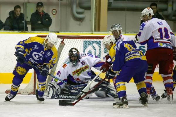 Chamonix  1 - 8 Epinal 