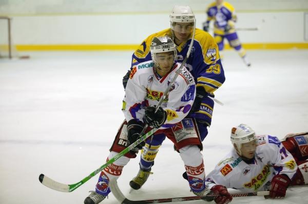 Chamonix  1 - 8 Epinal 
