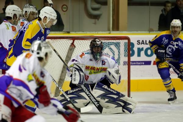 Chamonix  1 - 8 Epinal 