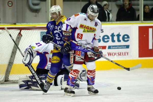 Chamonix  1 - 8 Epinal 