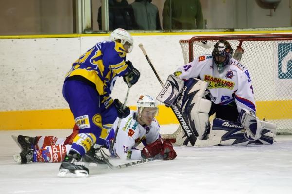 Chamonix  1 - 8 Epinal 